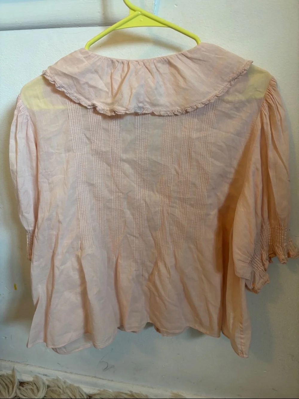Doen Pale Pink Ruffled V-Neck Blouse - Picture 6 of 16